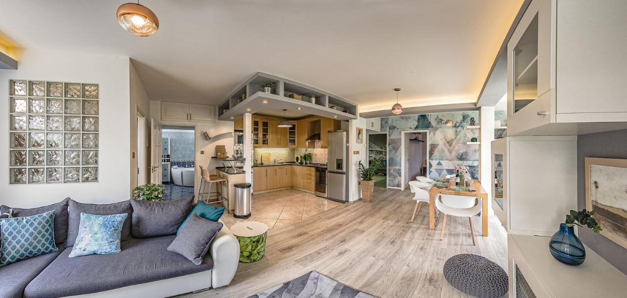 Riverside Apartman**** מישקולץ מראה חיצוני תמונה