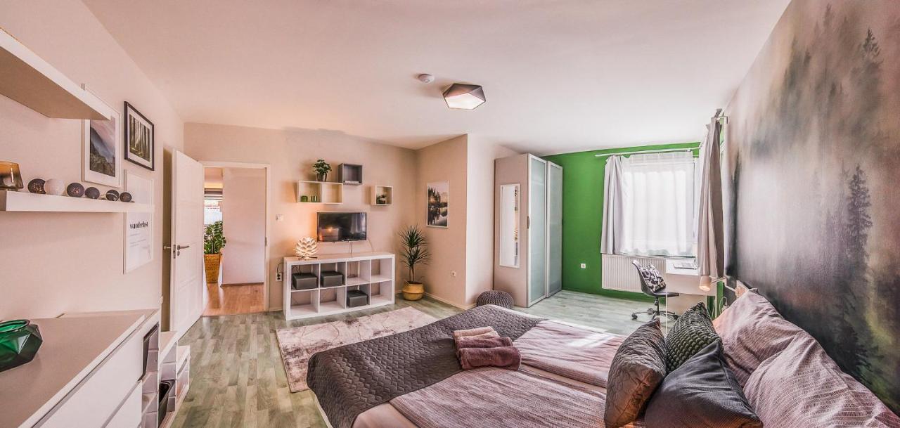 Riverside Apartman**** מישקולץ מראה חיצוני תמונה