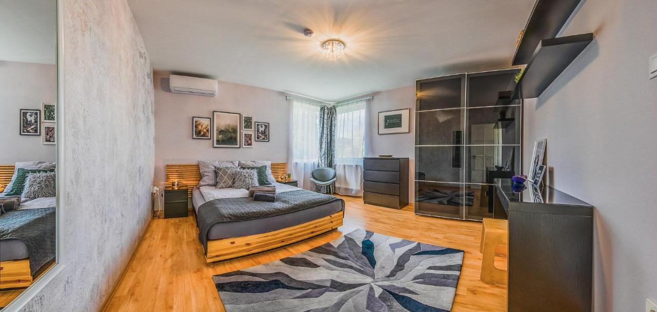 Riverside Apartman**** מישקולץ מראה חיצוני תמונה